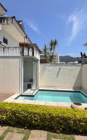 Casa de condomínio para alugar com 180m², 4 quartos e 2 vagas Casa de condomínio para alugar com 180m², 4 quartos e 2 vagasÁrea externa