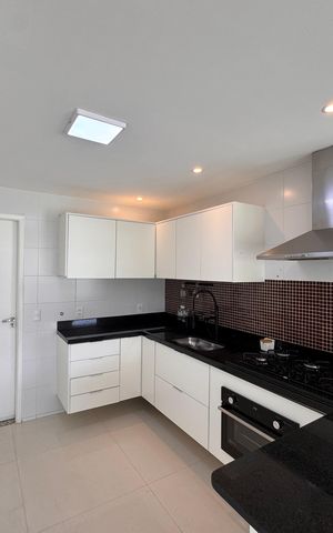 Casa de condomínio para alugar com 180m², 4 quartos e 2 vagas Casa de condomínio para alugar com 180m², 4 quartos e 2 vagasCozinha