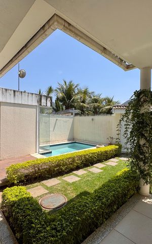 Casa de condomínio para alugar com 180m², 4 quartos e 2 vagas Casa de condomínio para alugar com 180m², 4 quartos e 2 vagasÁrea externa