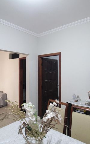 Casa à venda com 241m², 3 quartos e 4 vagasCasa 1 - Sala