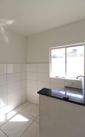Casa à venda com 241m², 3 quartos e 4 vagasCasa 3 - Cozinha