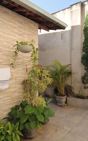 Casa à venda com 241m², 3 quartos e 4 vagasCasa 1 - Quintal