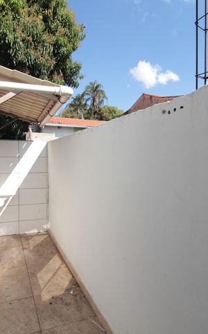 Casa à venda com 241m², 3 quartos e 4 vagasCasa 3 - Área de Serviço