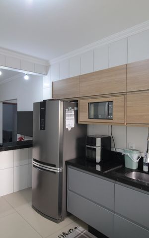 Casa à venda com 241m², 3 quartos e 4 vagasCasa 1 - Cozinha