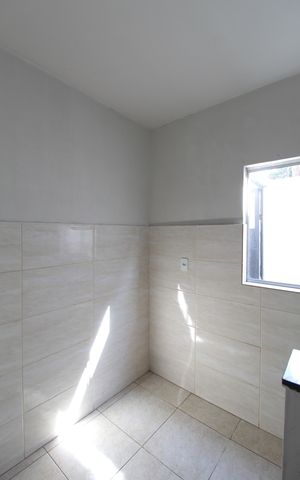 Casa à venda com 241m², 3 quartos e 4 vagasCasa 2 -  Cozinha