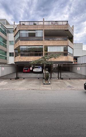 Apartamento para alugar com 78m², 2 quartos e 1 vaga Apartamento para alugar com 78m², 2 quartos e 1 vagaFachada