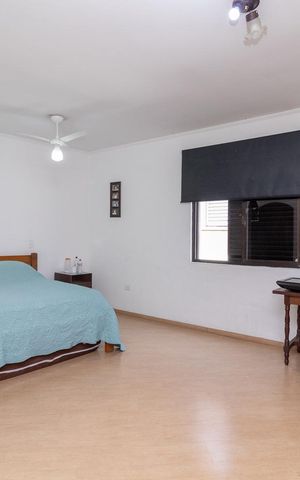 Casa à venda com 330m², 4 quartos e 5 vagasSuíte 3