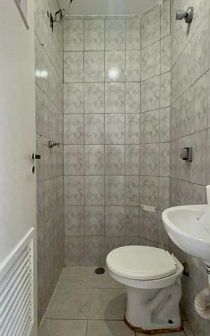 Apartamento para alugar com 120m², 2 quartos e sem vaga Apartamento para alugar com 120m², 2 quartos e sem vagaBanheiro de serviço