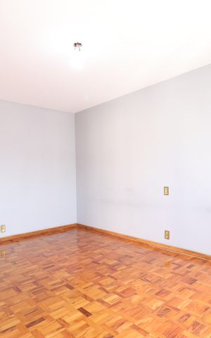 Apartamento para alugar com 213m², 3 quartos e 2 vagasQuarto 2