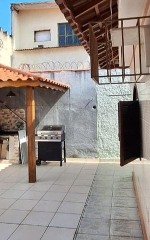 Casa para alugar com 100m², 3 quartos e 3 vagasQuintal