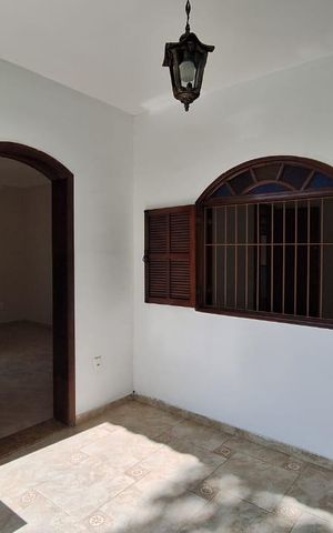 Casa para alugar com 100m², 3 quartos e 3 vagasEntrada