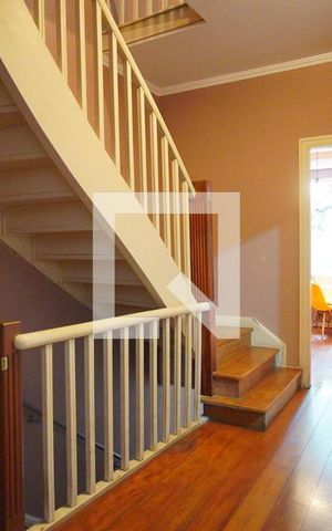 Casa à venda com 125m², 4 quartos e sem vaga