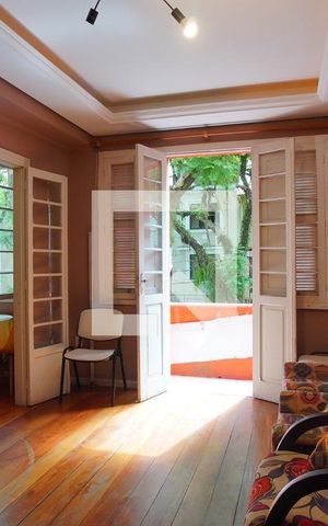 Casa à venda com 125m², 4 quartos e sem vaga