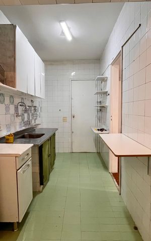 Apartamento à venda com 90m², 2 quartos e sem vaga Apartamento à venda com 90m², 2 quartos e sem vagaCozinha