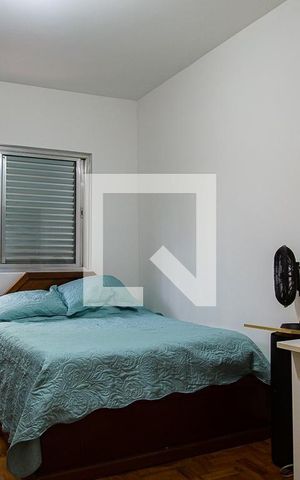 Casa à venda com 65m², 2 quartos e sem vaga