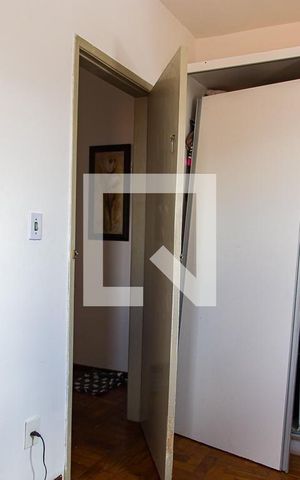 Casa à venda com 65m², 2 quartos e sem vaga