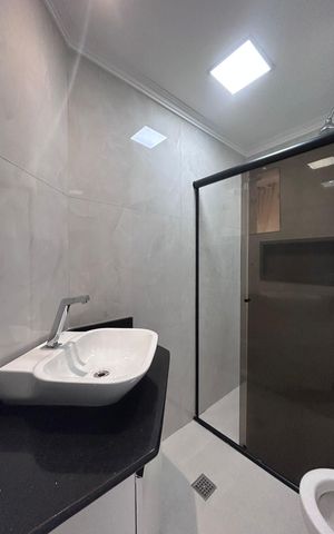 Apartamento à venda com 69m², 3 quartos e 1 vaga Apartamento à venda com 69m², 3 quartos e 1 vagaBanheiro Social