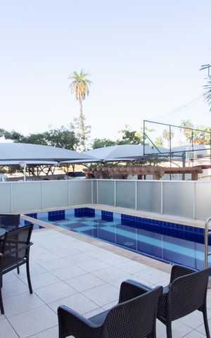 Apartamento à venda com 70m², 3 quartos e 2 vagas Apartamento à venda com 70m², 3 quartos e 2 vagasÁrea comum - Piscina