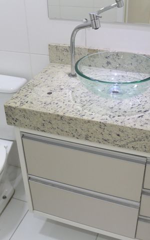 Apartamento à venda com 69m², 2 quartos e 1 vagaBanheiro Social