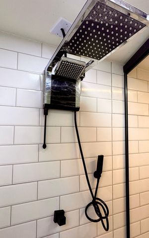 Studio à venda com 25m², 1 quarto e sem vaga Studio à venda com 25m², 1 quarto e sem vagaBanheiro