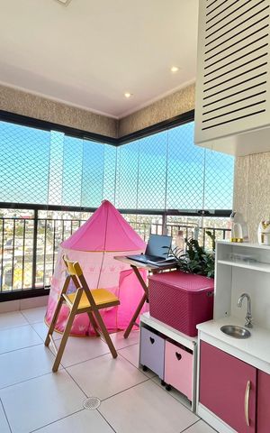 Apartamento à venda com 68m², 2 quartos e 1 vaga Apartamento à venda com 68m², 2 quartos e 1 vagaVaranda