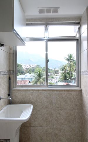 Apartamento à venda com 64m², 2 quartos e 1 vagaÁrea de Serviço