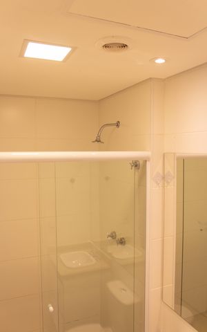 Studio para alugar com 28m², 1 quarto e sem vaga Studio para alugar com 28m², 1 quarto e sem vagaBanheiro