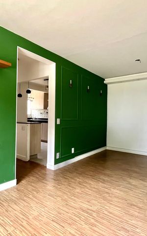Apartamento à venda com 75m², 2 quartos e 1 vagaSala