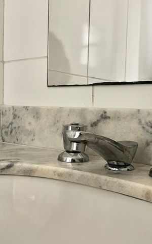 Apartamento à venda com 75m², 2 quartos e 1 vagaBanheiro Social