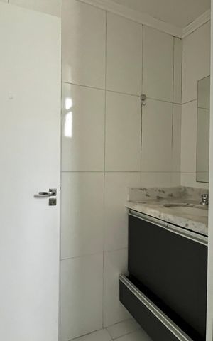 Apartamento à venda com 75m², 2 quartos e 1 vagaBanheiro Social