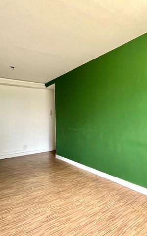 Apartamento à venda com 75m², 2 quartos e 1 vagaSala