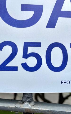 Apartamento à venda com 75m², 2 quartos e 1 vagaPlaquinha