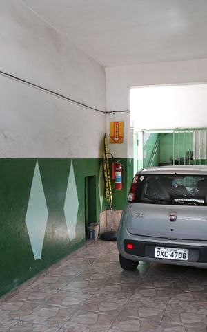 Casa à venda com 900m², 6 quartos e 2 vagasGaragem