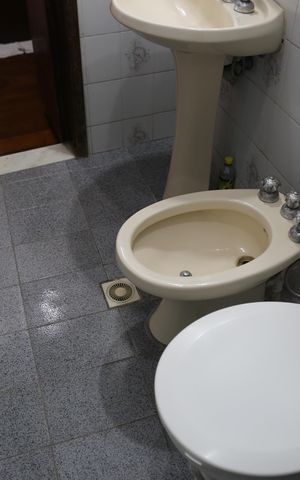 Casa à venda com 900m², 6 quartos e 2 vagasBanheiro social