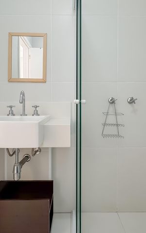 Studio para alugar com 30m², 1 quarto e 1 vaga Studio para alugar com 30m², 1 quarto e 1 vagaBanheiro