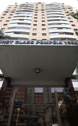 Apartamento à venda com 35m², 1 quarto e 1 vagaFachada