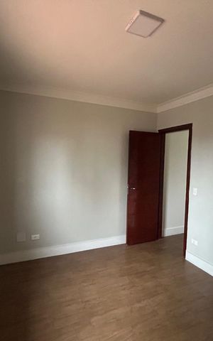 Casa à venda com 150m², 3 quartos e 2 vagas