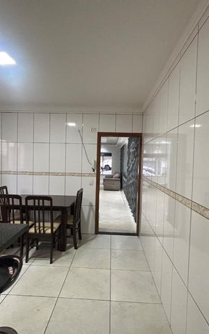 Casa à venda com 150m², 3 quartos e 2 vagas