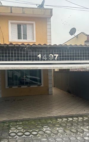 Casa à venda com 150m², 3 quartos e 2 vagas