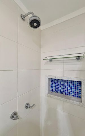 Apartamento à venda com 65m², 1 quarto e 1 vaga Apartamento à venda com 65m², 1 quarto e 1 vagaBanheiro