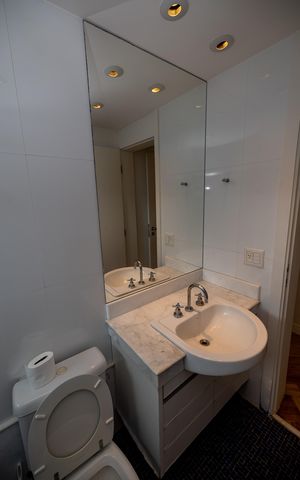 Casa de condomínio à venda com 501m², 4 quartos e 2 vagas Casa de condomínio à venda com 501m², 4 quartos e 2 vagasBanheiro Suite 3