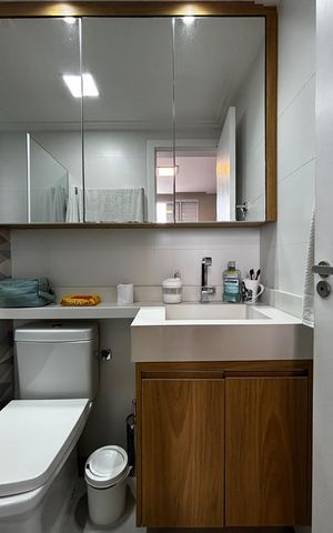 Apartamento à venda com 65m², 3 quartos e 1 vaga Apartamento à venda com 65m², 3 quartos e 1 vagaBanheiro da Suíte