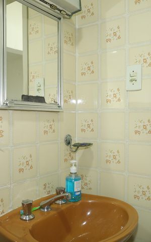 Casa à venda com 210m², 3 quartos e 2 vagasBanheiro Social