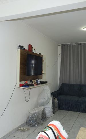 Casa à venda com 210m², 3 quartos e 2 vagasSala