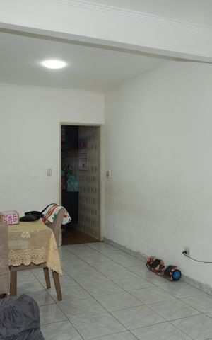 Casa à venda com 210m², 3 quartos e 2 vagasSala