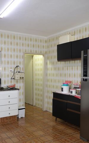 Casa à venda com 210m², 3 quartos e 2 vagasCozinha