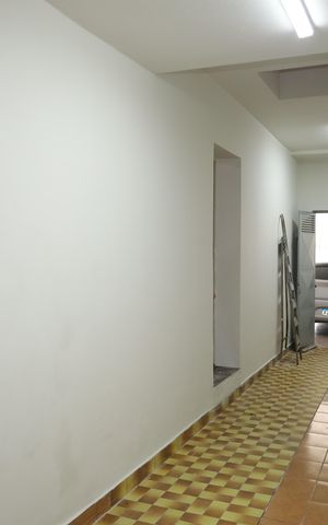 Casa à venda com 210m², 3 quartos e 2 vagasCorredor