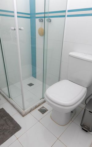 Casa de condomínio à venda com 190m², 3 quartos e 4 vagasBanheiro Suíte 2