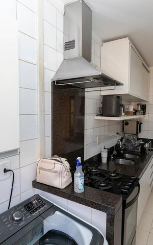 Casa de condomínio à venda com 190m², 3 quartos e 4 vagasÁrea de serviço