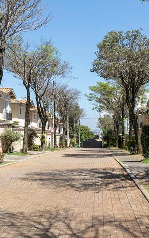 Casa de condomínio à venda com 190m², 3 quartos e 4 vagasÁrea externa